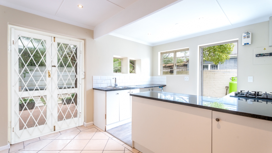 To Let 3 Bedroom Property for Rent in Anchorage Park Western Cape